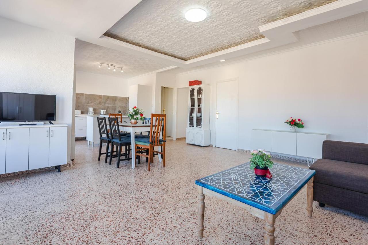 Town Center Apartment El Perello  Bagian luar foto